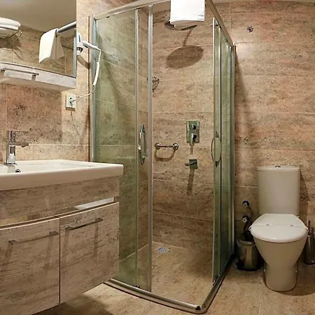 Burcman Visne Hotel